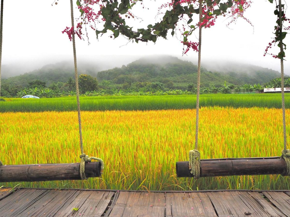 Bantaphan Homestay Nan Exterior foto